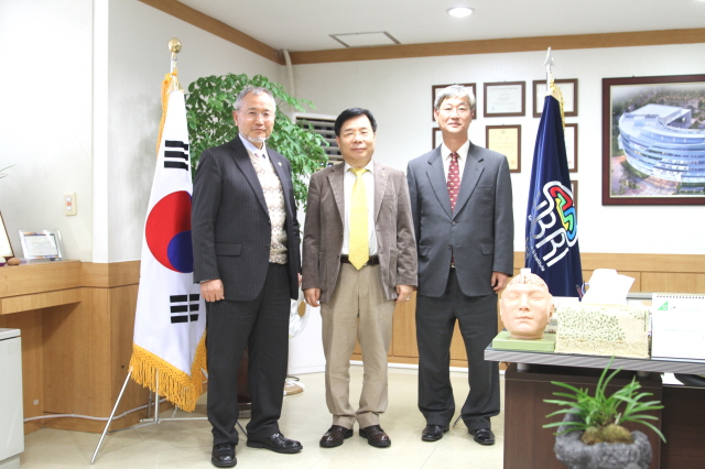 KSEA 회장 한국뇌연구원 방문 (2013.12.17)